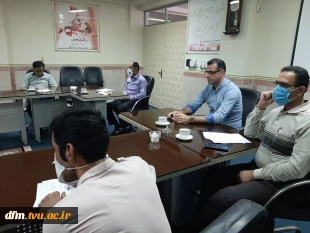 برگزاری جلسه مدیران و سرپرستان گروه های آموزشی  در دانشکده  8