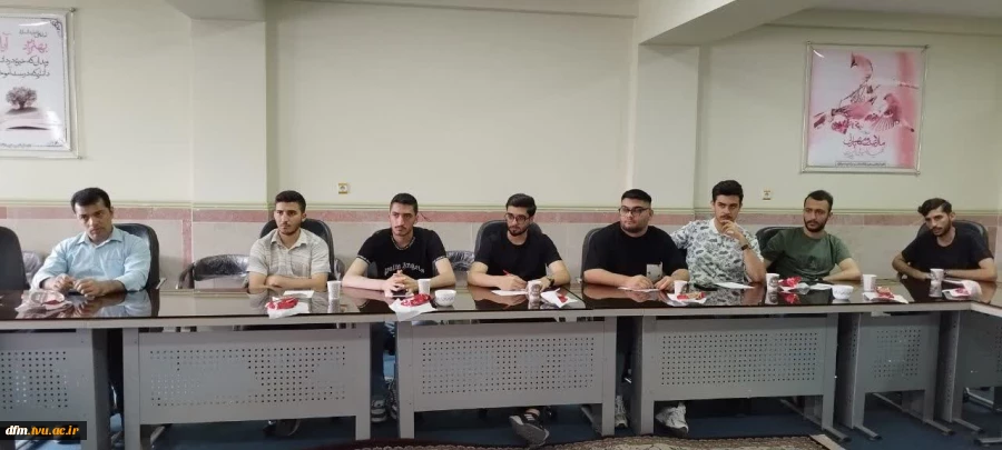 نشست صمیمی ریاست دانشکده با جمعی از دانشجویان برگزار شد 6