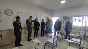 بازدید کاپیتان فراهانی و هیات همراه از تجهیزات و کارگاه های دریایی دانشکده ملی مهارت محمودآباد 4