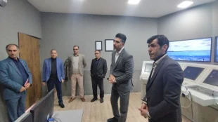 بازدید کاپیتان فراهانی و هیات همراه از تجهیزات و کارگاه های دریایی دانشکده ملی مهارت محمودآباد 12