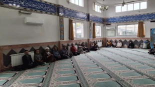 مراسم اولین سالگرد شهادت رئیس جمهور شهید آیت الله رئیسی و هیات همراه در دانشکده برگزار شد 4