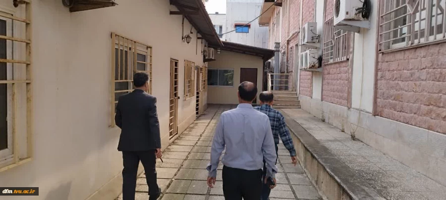 بازدید دکتر حیدری تبار از خوابگاه دانشجویی 2