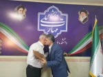 تجلیل دکتر حیدری تبار از ناخدا اصفهانیان 3