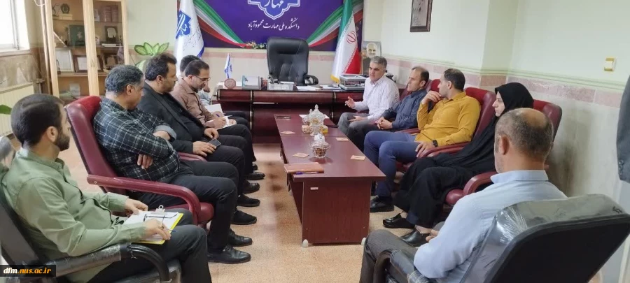 جلسه ریاست با همکاران حوزه اداری و مالی برگزار شد 4