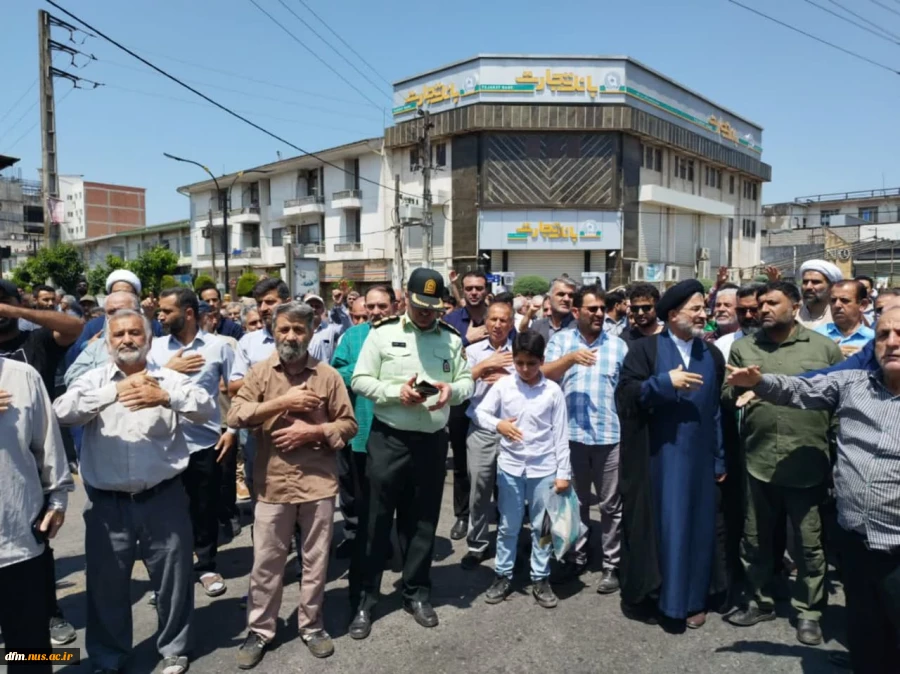 حضور ریاست و جمعی از کارکنان دانشکده در نماز جمعه و راهپیمایی  3