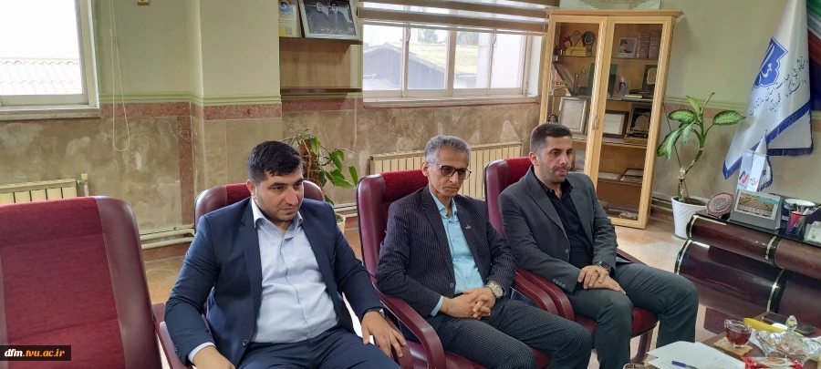 مصاحبه علمی و آزمون عملی جذب اعضای هیات علمی در دانشکده برگزار شد 3
