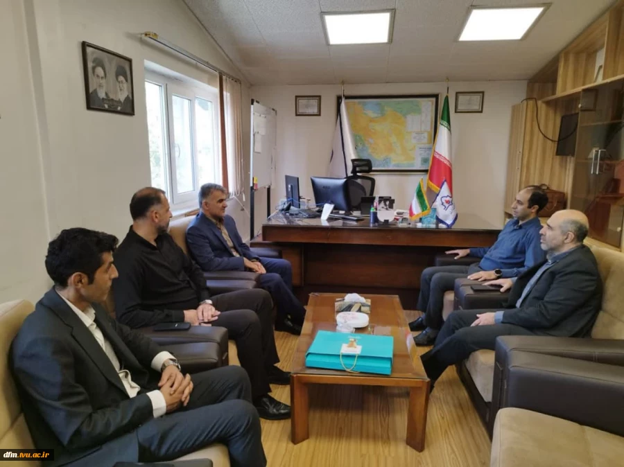 دیدار رئیس دانشکده با رئیس دانشگاه نفت محمودآباد  2