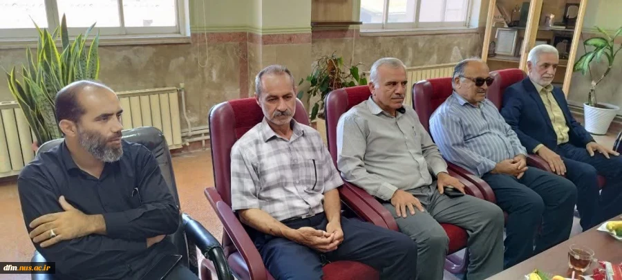دیدار جمعی از  بازنشستگان با رئیس دانشکده 2