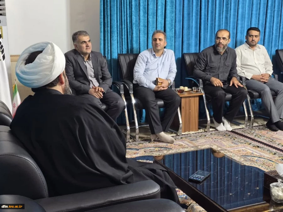 دیدار ریاست دانشکده با امام جمعه سرخ رود 5