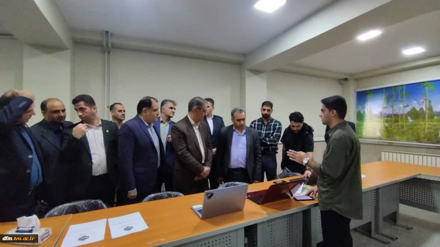 بازدید دکتر زمانی، ریاست دانشگاه ملی مهارت کشور از دانشکده  4