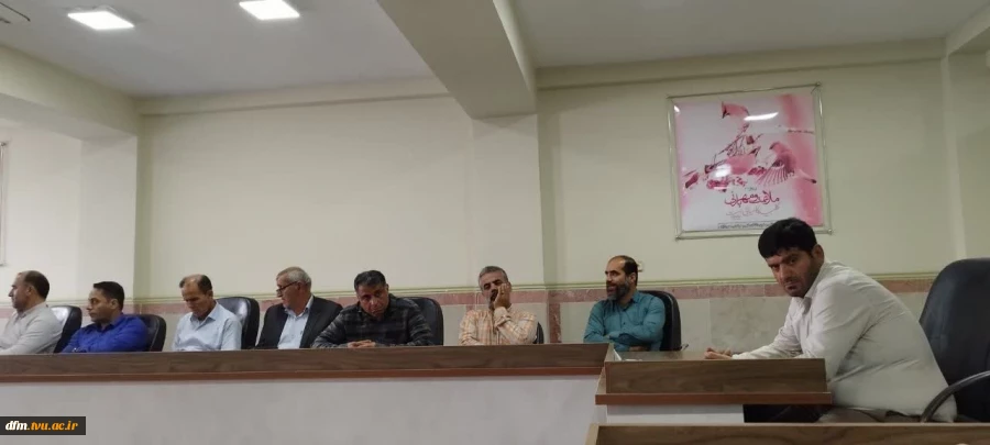 مراسم گرامیداشت هفته دفاع مقدس در دانشکده ملی مهارت محمودآباد برگزار شد 13