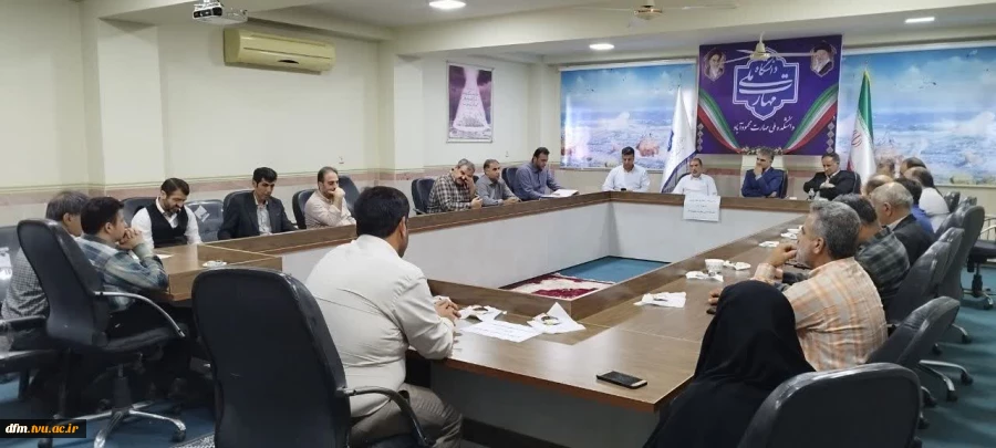 مراسم گرامیداشت هفته دفاع مقدس در دانشکده ملی مهارت محمودآباد برگزار شد 14