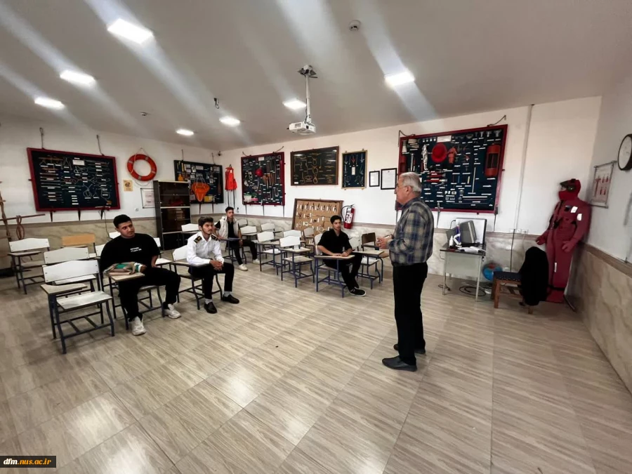 بازدید ریاست دانشکده از واحد‌های مختلف دانشکده 18