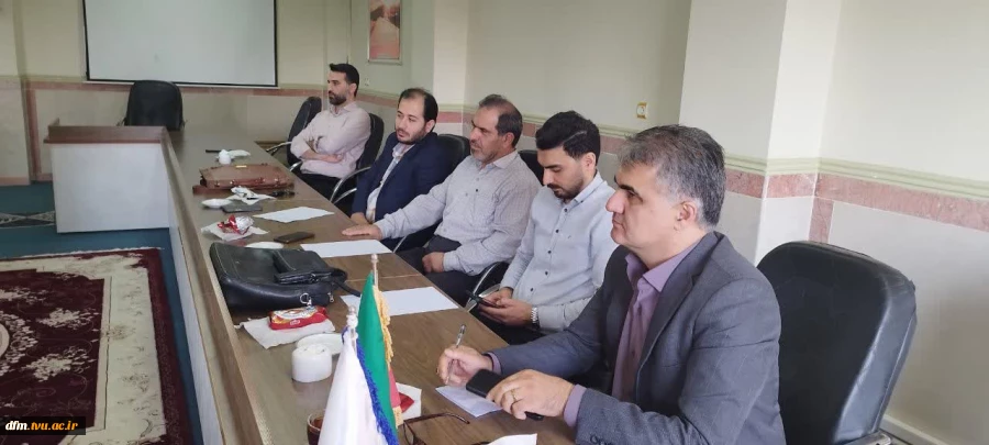 جلسه مدیران گروه برگزار شد 2