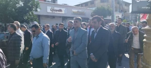 حضور  ریاست دانشکده در راهیپمایی یوم الله 13 آبان 6
