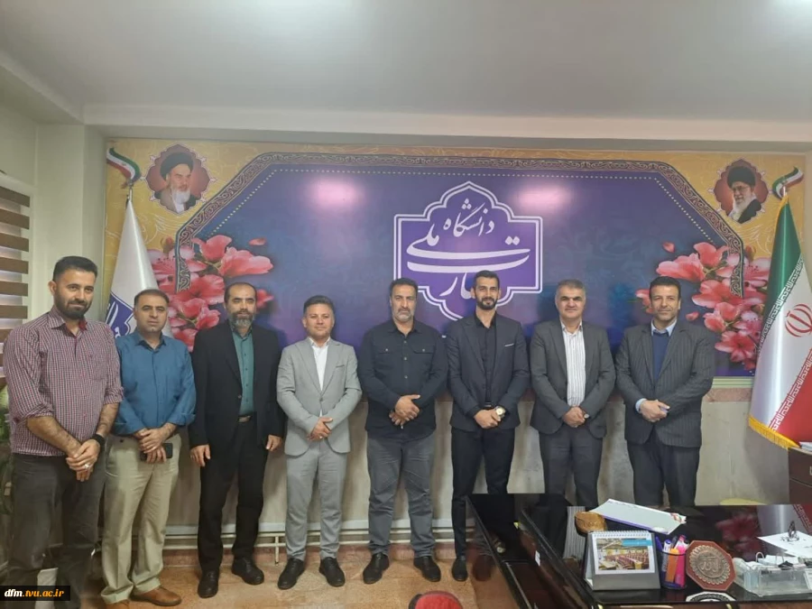 دیدار رئیس اداره ورزش و جوانان محمودآباد  با رئیس دانشکده 8