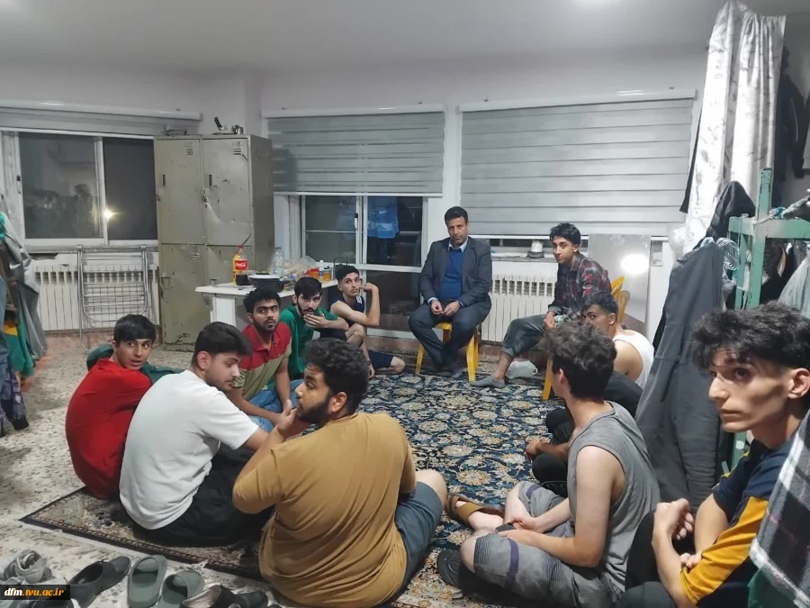 بازید معاونت فرهنگی و دانشجویی، حراست و رییس امور دانشجویی از خوابگاه دانشجویی دانشکده  3