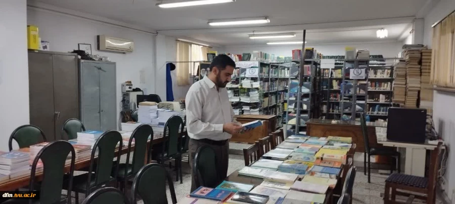 برگزاری نمایشگاه کتاب در کتابخانه دانشکده به مناسبت هفته کتاب 5