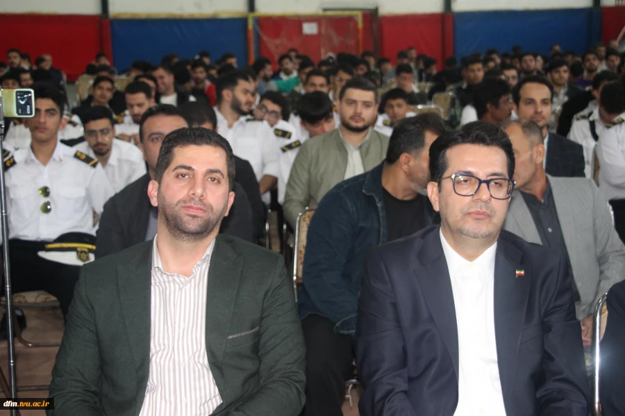 مراسم روز دانشجو با حضور معاون تشریفات نهاد ریاست جمهوری در دانشکده ملی مهارت محمودآباد برگزار شد 7