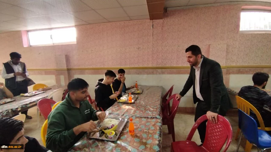 به مناسبت روز دانشجو؛
 رئیس دانشگاه ملی مهارت استان  از سلف سرویس دانشکده ملی مهارت محمودآباد بازدید کرد 4