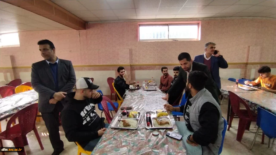 به مناسبت روز دانشجو؛
 رئیس دانشگاه ملی مهارت استان  از سلف سرویس دانشکده ملی مهارت محمودآباد بازدید کرد 7