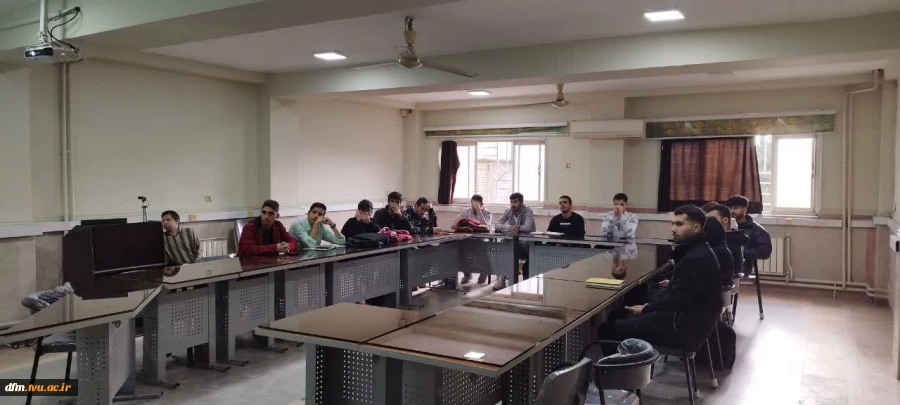 کارگاه آموزشی  حضوری و وبیناری ارتباط میکروکنترلرها با صنعت در دانشکده برگزار شد 4