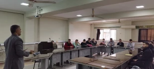 کارگاه آموزشی  حضوری و وبیناری ارتباط میکروکنترلرها با صنعت در دانشکده برگزار شد 5