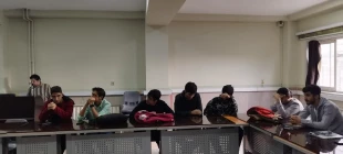 کارگاه آموزشی  حضوری و وبیناری ارتباط میکروکنترلرها با صنعت در دانشکده برگزار شد 10