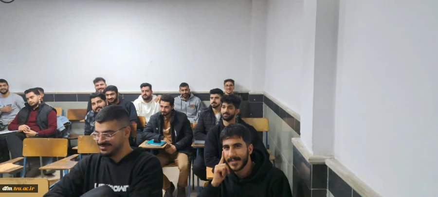 کارگاه انرژی های تجدیدپذیر در دانشکده برگزار شد 4