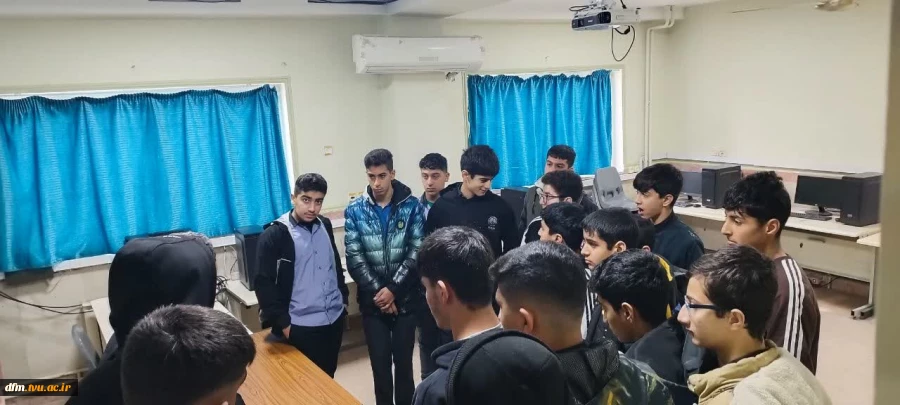 بازدید دانش‌آموزان مدرسه شایستگان از  دانشکده 11