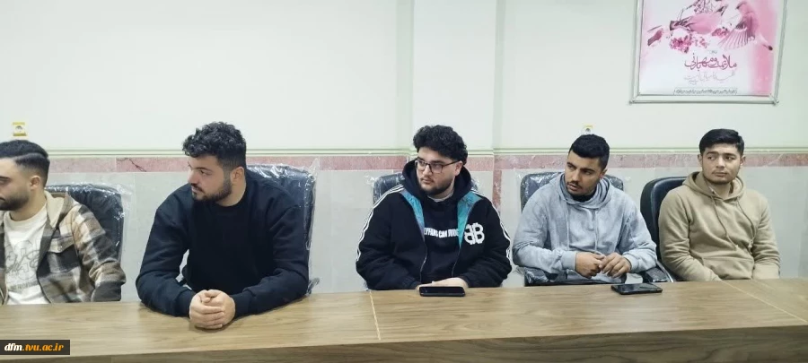 کلاس درس کارآفرینی با حضور مدیرکل  سازمان اموال و املاک بنیاد مستضعفان مازندران در دانشکده برگزار شد 13