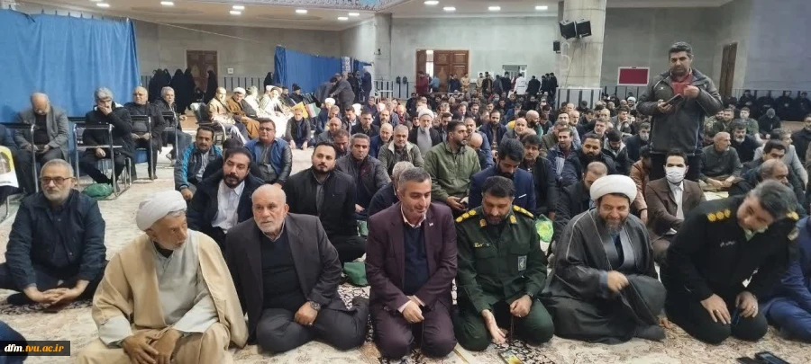 حضور ریاست و جمعی از کارکنان دانشکده  در مراسم گرامیداشت یوم الله 9 دی 5