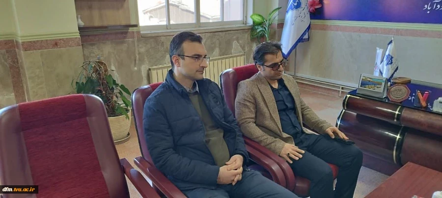 بازدید مسئول آموزش شرکت نفت از کارگاه های دریایی و ملوانی دانشکده 11