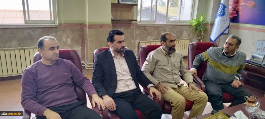 جلسه شورای آموزشی در دفتر ریاست برگزار شد 4