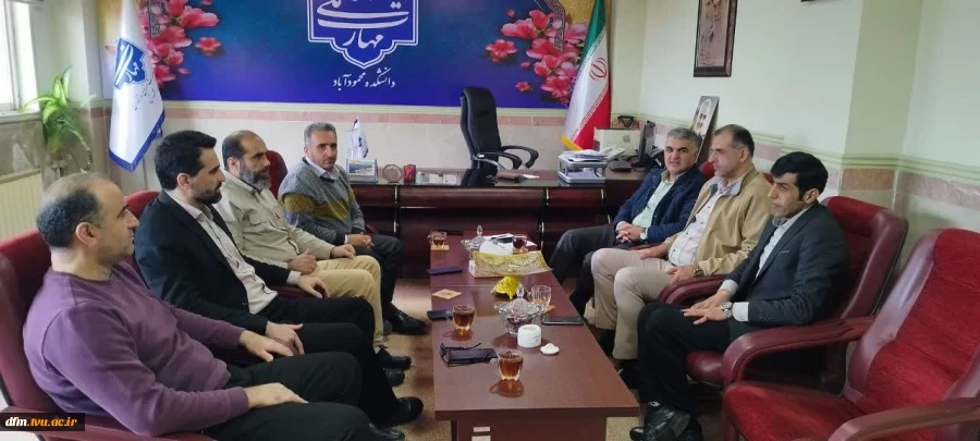 جلسه شورای آموزشی در دفتر ریاست برگزار شد 5