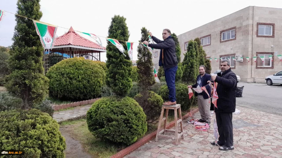 آذین بندی دانشکده در ایام دهه فجرانقلاب 8