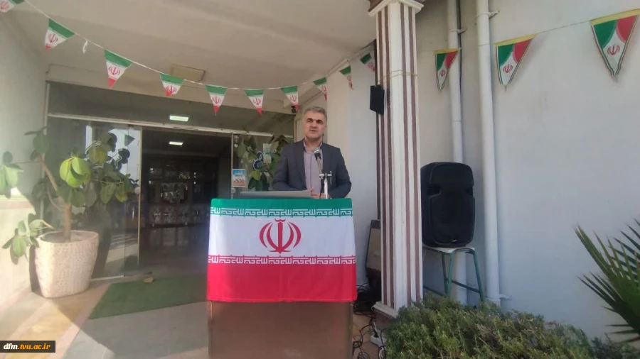 زنگ انقلاب در دانشکده به صدا در آمد 2