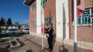 زنگ انقلاب در دانشکده به صدا در آمد 9