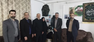 دیدار رئیس دانشکده با خانواده شهید والامقام مهندس سعید محمودی 2