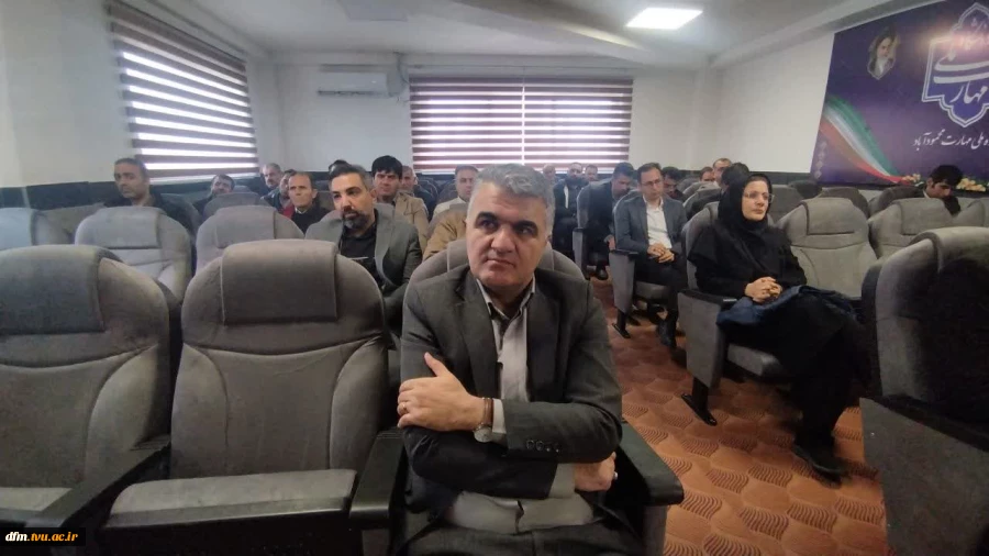 همایش جهاد تبیین با حضور معاون سیاسی امنیتی فرمانداری محمودآباد در دانشکده  برگزار شد 5