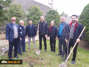 کاشت چند اصله نهال به یاد سیدالشهدای انقلاب اسلامی 5