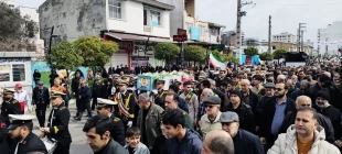 حضور ریاست و جمعی از کارکنان دانشکده در مراسم تشییع پیکر ر شهید ناوچه دنا  4