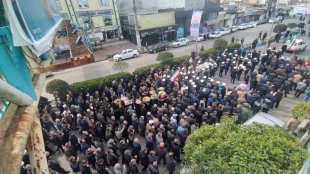 حضور ریاست و جمعی از کارکنان دانشکده در مراسم تشییع پیکر ر شهید ناوچه دنا  7