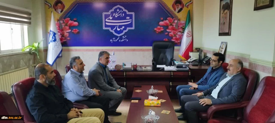 دیدار  مدیر سازمان فنی و حرفه ای آمل با ریاست دانشگاه 4