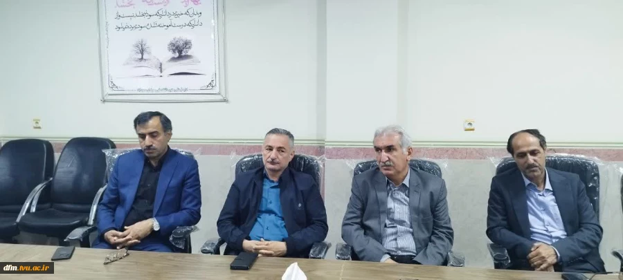 جلسه اعضای هیات علمی  و مدیران گروه با رییس دانشگاه  3