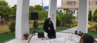 مراسم معنوی زیارت عاشورا در جوار مرقد مطهر شهید خوشنام دانشکده برگزار شد 3