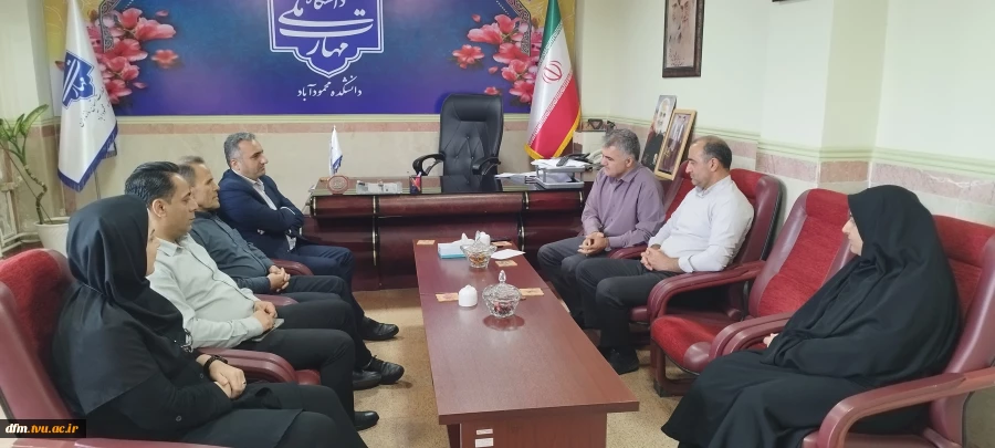 تجلیل ریاست از کارکنان خانم دانشکده به مناسبت روز عفاف و حجاب  3