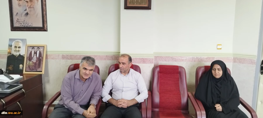 تجلیل ریاست از کارکنان خانم دانشکده به مناسبت روز عفاف و حجاب  5