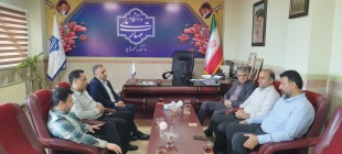 تجلیل ریاست از همکاران فناوری اطلاعات دانشکده به مناسبت روز فناوری و اطلاعات  3
