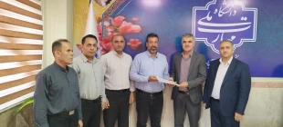تجلیل ریاست از همکاران فناوری اطلاعات دانشکده به مناسبت روز فناوری و اطلاعات  6